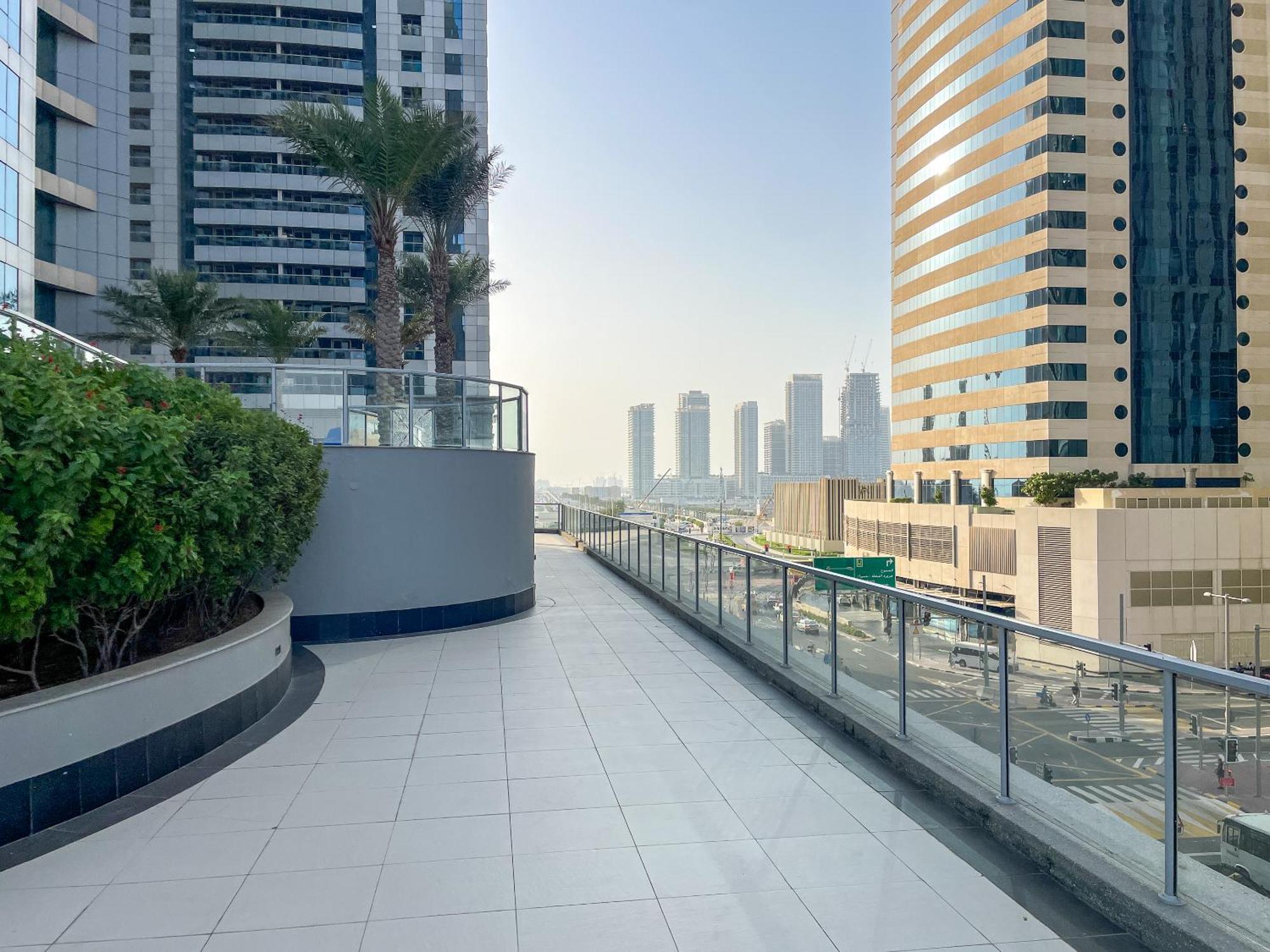 Torch 77 - By Saffron House Hostel Dubai Buitenkant foto