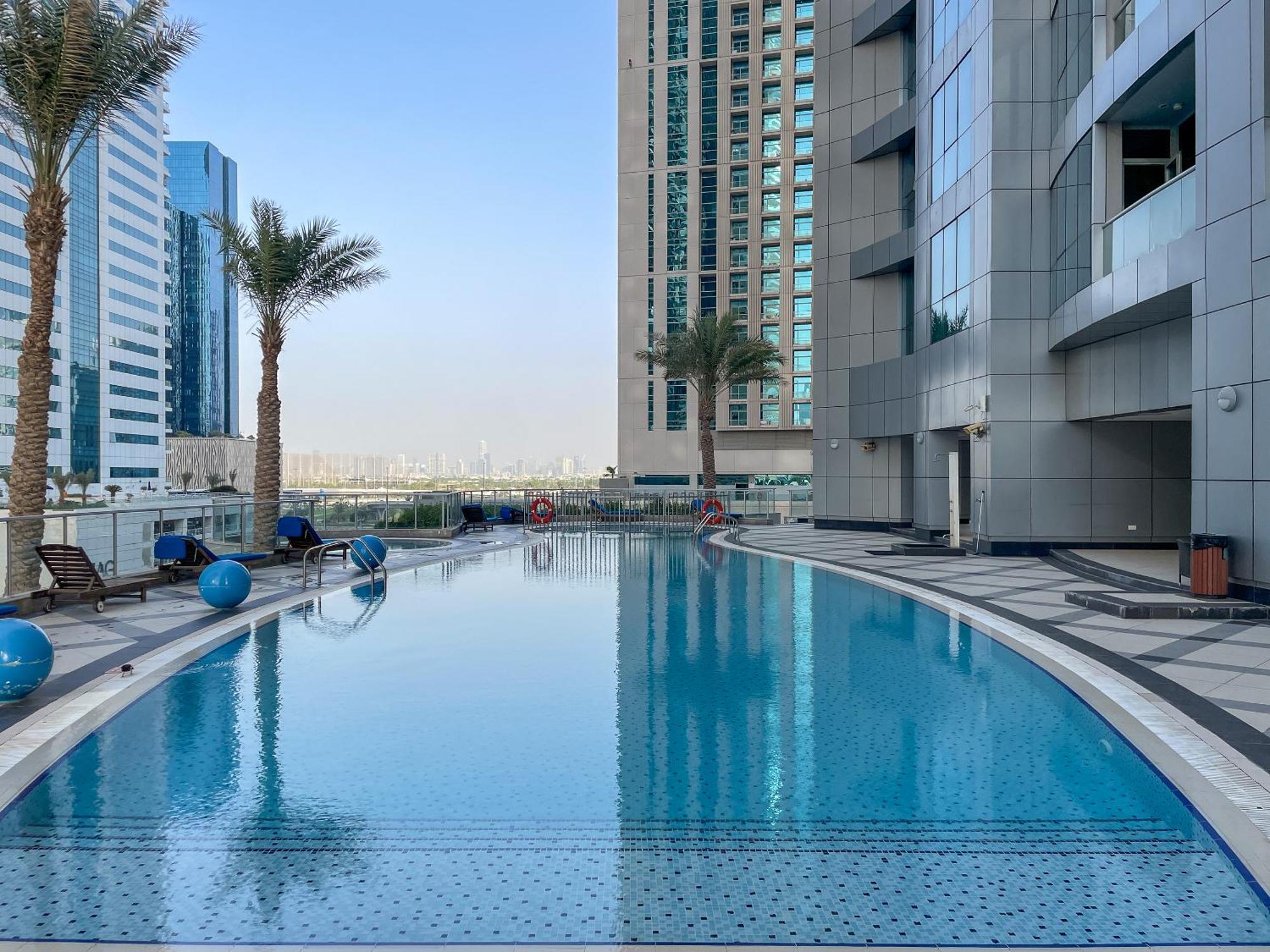 Torch 77 - By Saffron House Hostel Dubai Buitenkant foto